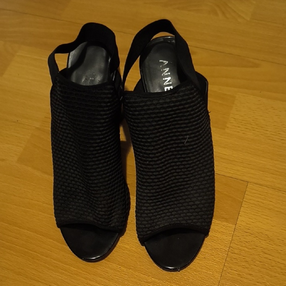 Anne Klein | Black Textured Slingback Heels